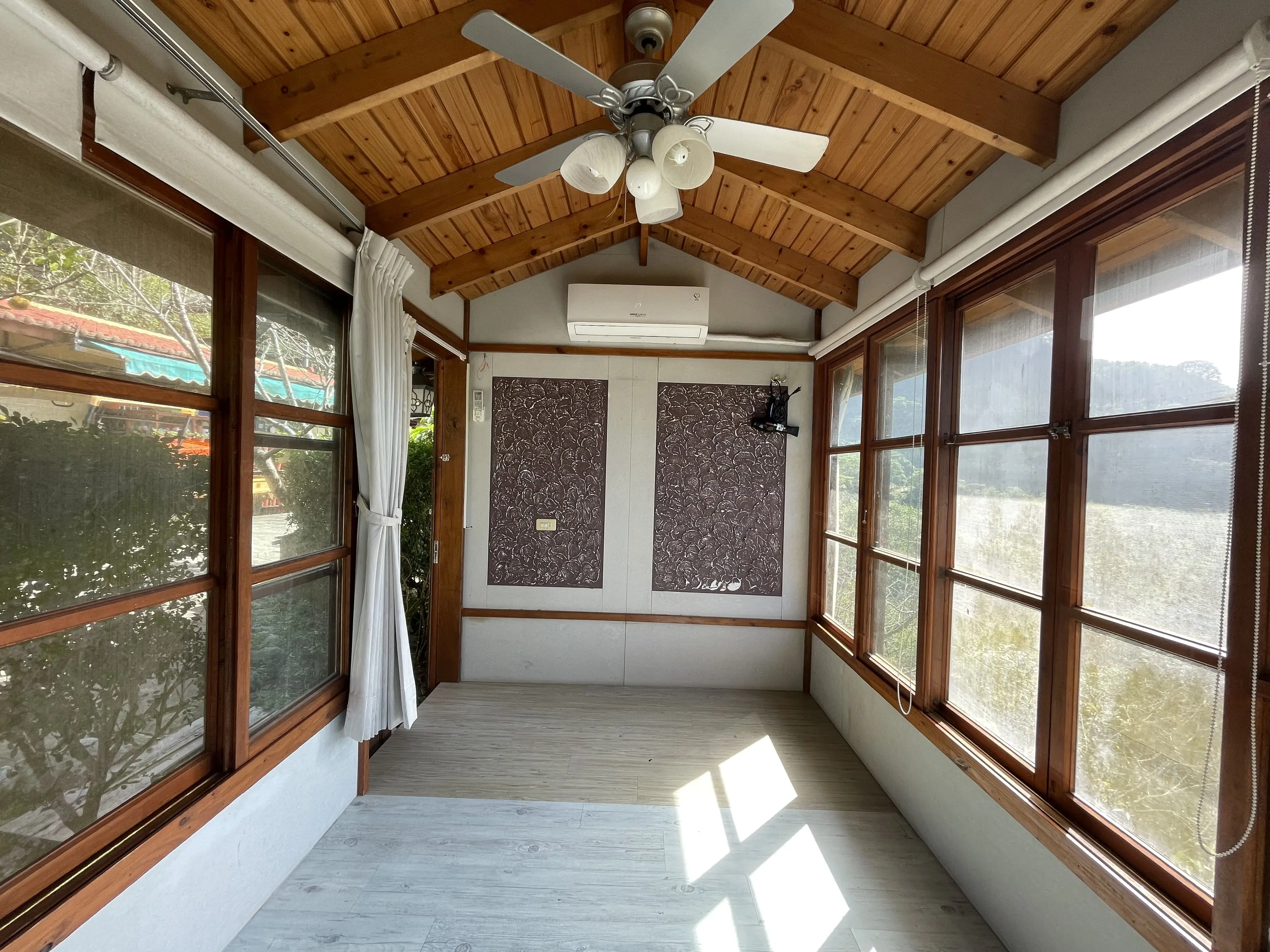 依山之屋 - 沉 露營木屋 - 浴室與盥洗空間